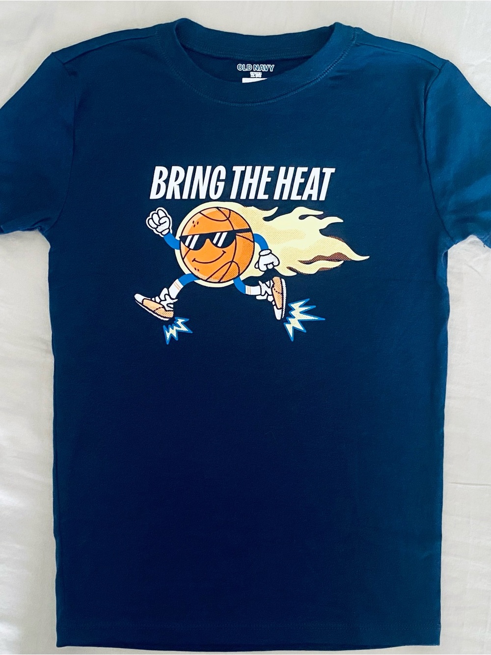 👍🏽Old Navy Boys Basketball Graphic Shirt SZ XL (Y)